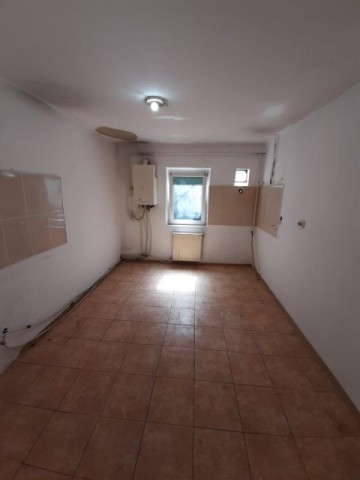 apartament-3-camere-dec-suprafata-de-65-mp-utili-zona-grivitascoala-8-pret-54000-euro-neg-4