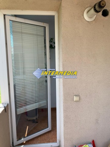 apartament-3-camere-decomandate-in-bloc-nou-cetate-zona-stadion-liber-8