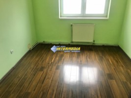apartament-3-camere-de-vanzare-cetate-finisat-2