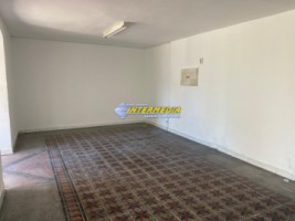 spatiu-comercial-de-inchiriat-in-cetate-4