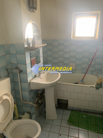 apartament-cu-2-camere-de-vanzare-in-cetate-3
