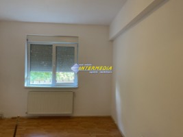 apartament-3-camere-decomandate-in-bloc-nou-cetate-zona-stadion-liber-20