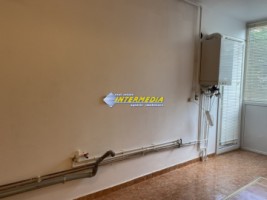 apartament-3-camere-decomandate-in-bloc-nou-cetate-zona-stadion-liber-24