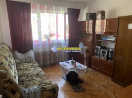 2-camere-de-vanzare-etaj-intermediar-cartierul-cetate-bulevard