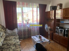 2-camere-de-vanzare-etaj-intermediar-cartierul-cetate-bulevard-12