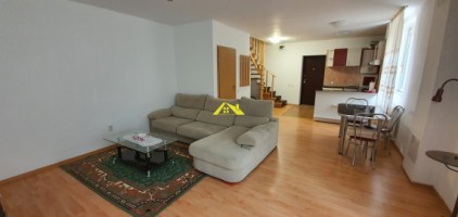 inchiriez-apartament-3-camere-cu-scara-interioara-in-tolstoi-3