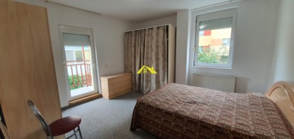 inchiriez-apartament-3-camere-cu-scara-interioara-in-tolstoi-2
