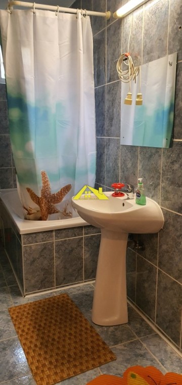 inchiriez-apartament-3-camere-cu-scara-interioara-in-tolstoi-4