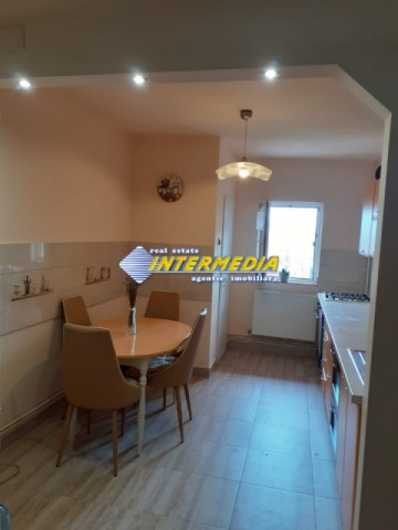 apartament-3-camere-decomandate-finisat-2-bai-balcon-si-loc-parcare-12