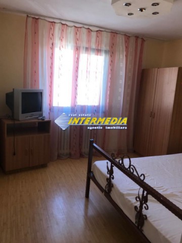 apartament-2-camere-de-inchiriat-cetate-2