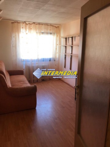 apartament-2-camere-de-inchiriat-cetate-1