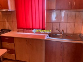 casa-de-vanzare-zona-centru-alba-iulia-470-mp-teren-la-asfalt-7
