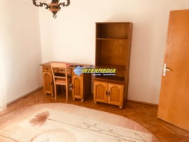 apartament-4-camere-de-inchiriat-centru-mobilat-si-utilat-12