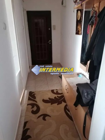 vand-apartament-2-camere-cetate-etaj-2-5