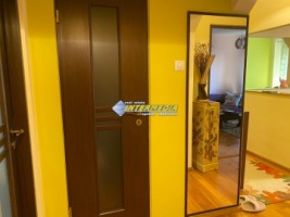 de-vanzare-apartament-4-camere-decomandat-2-bai-balcon-mare-pivnita-si-loc-parcare-finisat-la-cheie