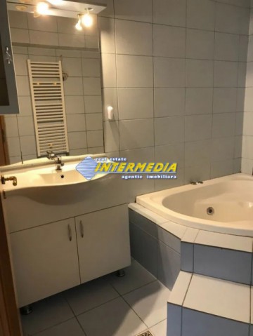 garsoniera-decomandata-de-vanzare-in-cetate-alba-iulia-etaj-1-3
