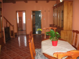 inchiriez-casa-cetate-4