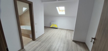apartament-4-camere-in-bloc-nou-19