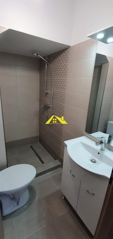 apartament-4-camere-in-bloc-nou-25
