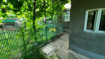 casa-de-vanzare-zona-centrala-5-camere10-minute-de-centru-si-mall-7