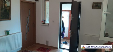 casa-4-camere-teren-1200-mp-campulung-20