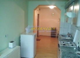 apartament-3-camere-de-inchiriat-cetate-2