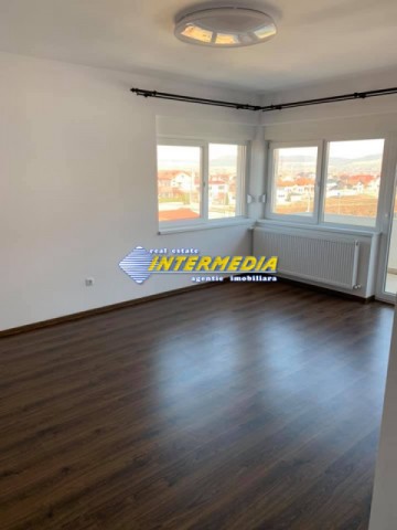 apartament-3-camere-de-vanzare-cetate-etaj-3-in-cetate-finisat-complet-3