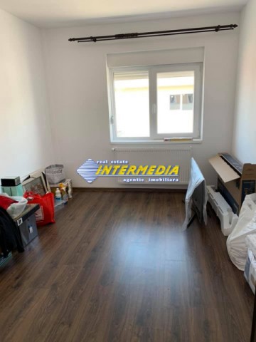 apartament-3-camere-de-vanzare-cetate-etaj-3-in-cetate-finisat-complet-1