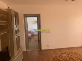 apartament-2-camere-mobilat-si-utilat-in-cetate-zona-bulevard-11