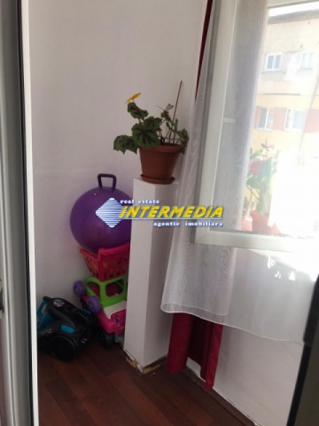 apartament-2-camere-decomandat-de-vanzare-sub-stadion-3