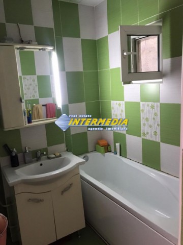 apartament-2-camere-decomandat-de-vanzare-sub-stadion-4