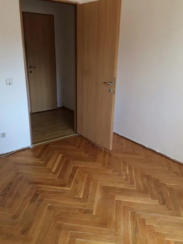 apartament-3-camere-decomnadat-cetate-etaj-02-3