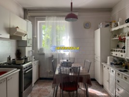 apartament-3-camere-de-vanzare-cetate-etaj-1-10