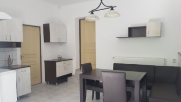 apartament-3-camere-cu-curte-zona-strand-8