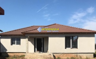 casa-pe-un-nivel-p-semifinisata-de-vanzare-zona-alba-micesti-cu-485-mp-teren-si-utilitati