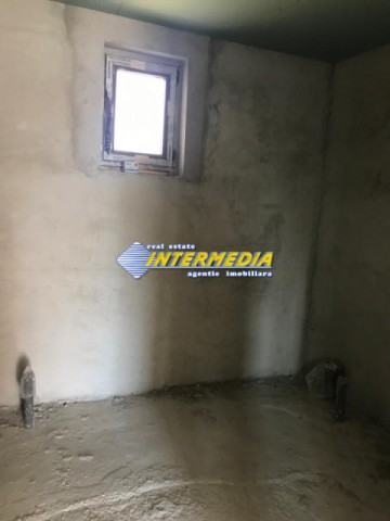 casa-pe-un-nivel-p-semifinisata-de-vanzare-zona-alba-micesti-cu-485-mp-teren-si-utilitati-6