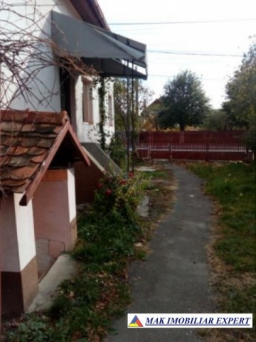 casa-4-camere-teren-1452-mp-campulung-1