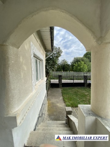 casa-stil-5-camere-teren-700-mp-leresti-6