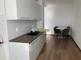apartament-3-camere-de-inchiriat-bloc-nou-centru-23