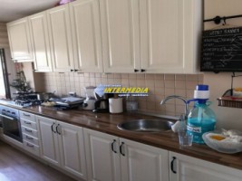 apartament-3-camere-de-vanzare-cetate-etaj-2-renovat-total