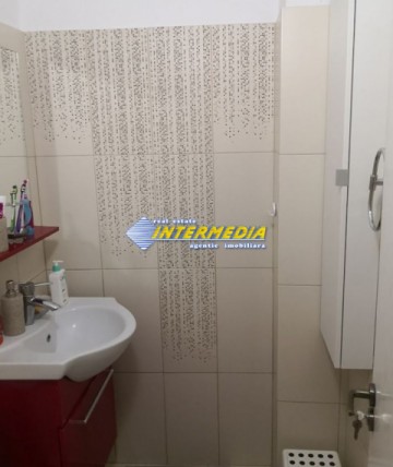 apartament-3-camere-de-vanzare-cetate-etaj-2-renovat-total-3