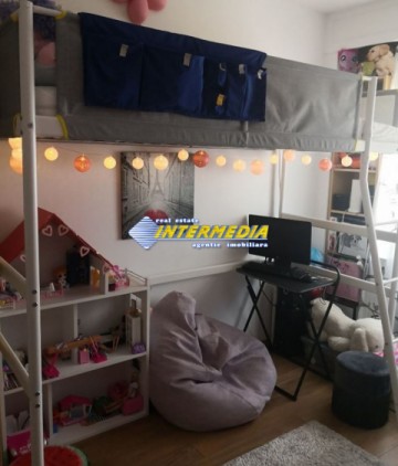 apartament-3-camere-de-vanzare-cetate-etaj-2-renovat-total-13