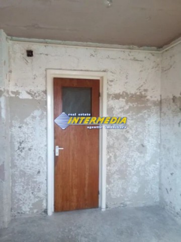apartament-2-camere-de-vanzare-cetate-zona-closca-bloc-proprietati-4