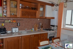 predeal-vila-de-vanzare-tip-duplex-11