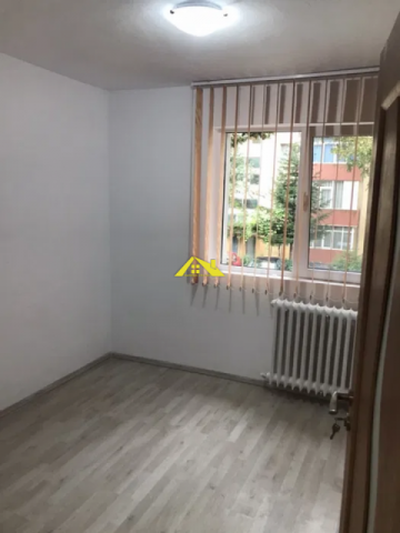 apartament-2-camere-decomandate-etaj-1-in-cetate-1