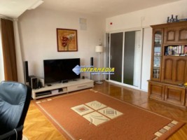 3-camere-decomandat-in-centru-alba-iulia-cu-vedere-panoramica
