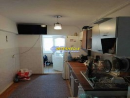 garsoniera-decomandata-etaj-intermediar-de-vanzare-in-alba-iulia-1