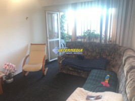 2-camere-decomandat-de-vanzare-in-cetate-zona-bulevard-15