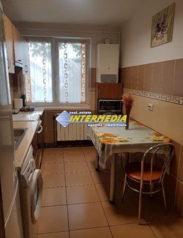 apartament-2-camere-decomandat-de-vanzare-cetate-3