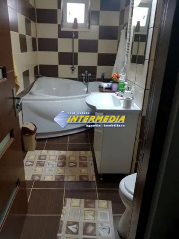 apartament-2-camere-decomandat-de-vanzare-cetate-7